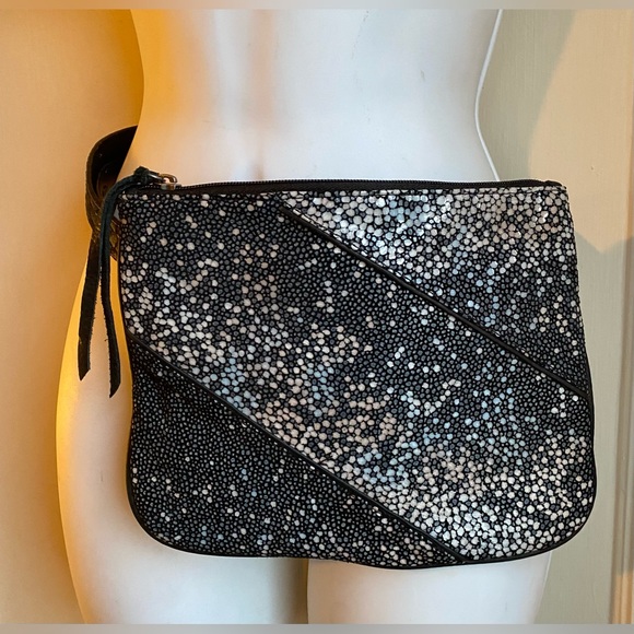 Bryna Nicole Handbags - Bryna Nicole Leather stingray convertible belt bag clutch black iridescent New